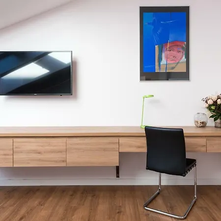 Old Town, Kazimierz, Large Luxurious, 2 Bedroom 2 Bathroom, Airco * Kraków