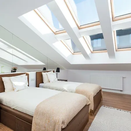 Old Town, Kazimierz, Large Luxurious, 2 Bedroom 2 Bathroom, Airco Kraków