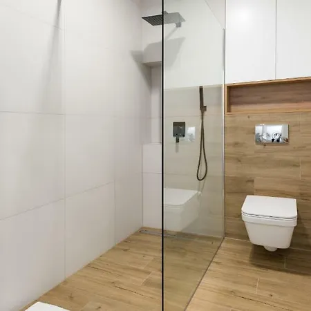 Old Town, Kazimierz, Large Luxurious, 2 Bedroom 2 Bathroom, Airco 크라쿠프